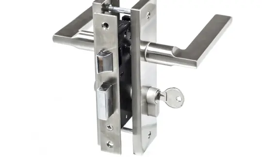 Mortise cylinder lock